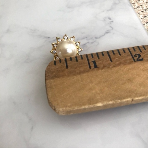 Vintage Faux Pearl Rhinestone ClipOn Earrings - Picture 3 of 3